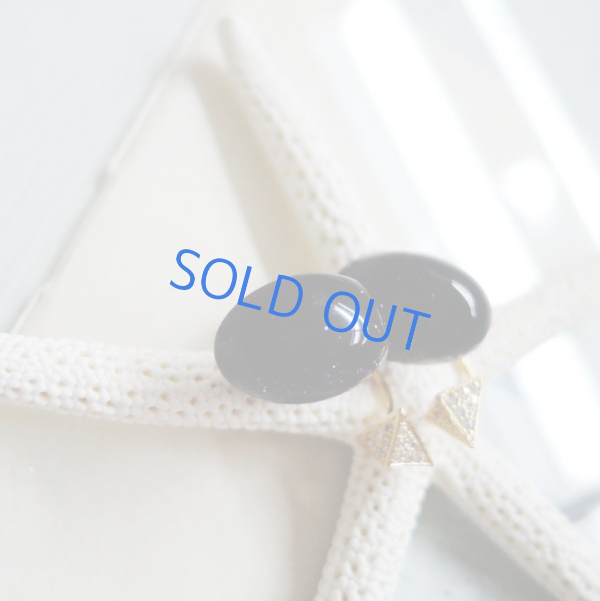 画像4: 夜空のストーン 大粒ブルーサンドストーンカボション スタッド 14kgfピアス イヤージャック付 (4)