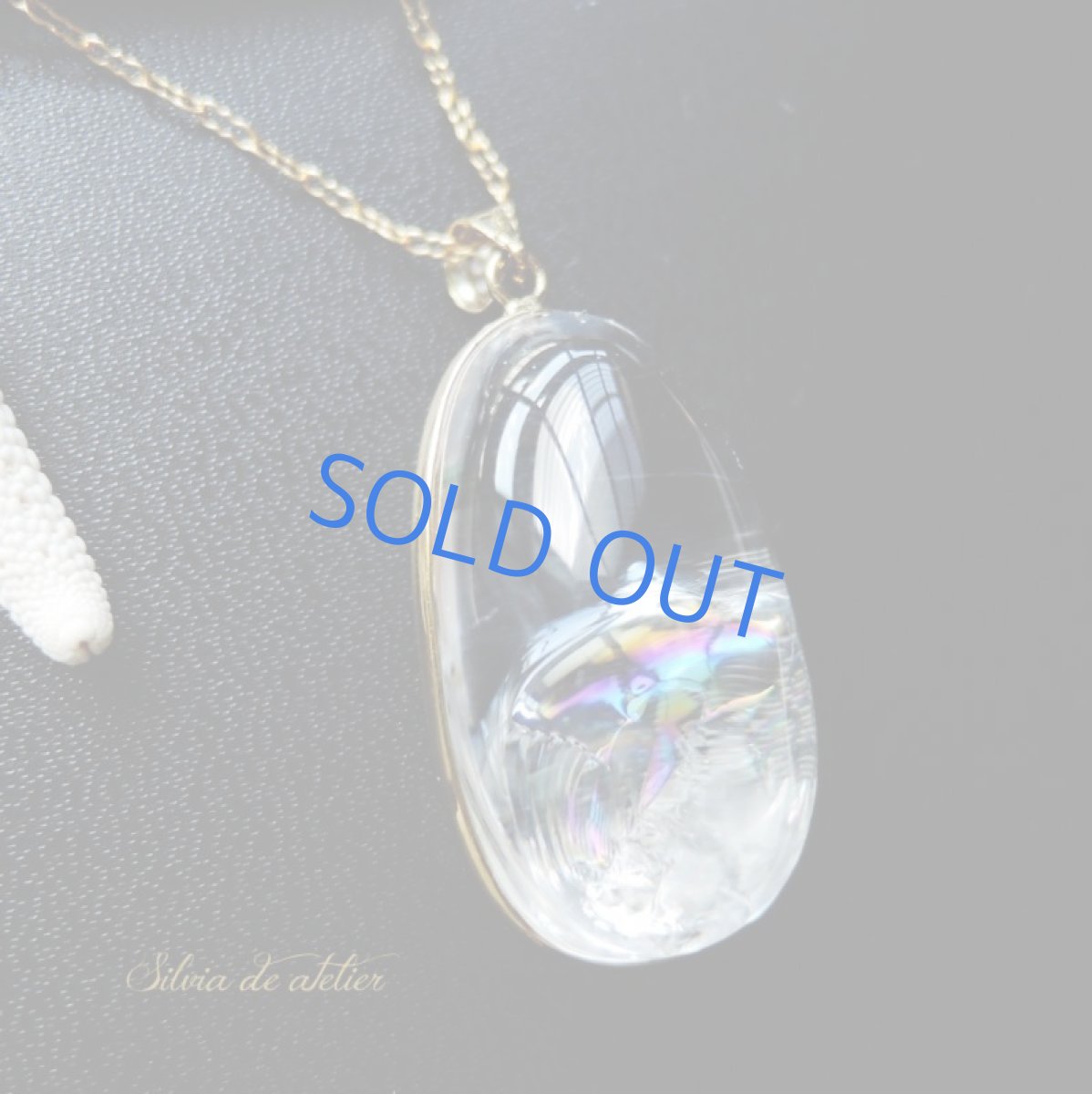 画像2: 【1点もの・B】超大粒 アイリスクォーツ(レインボークォーツ) ペンダントネックレス (2)