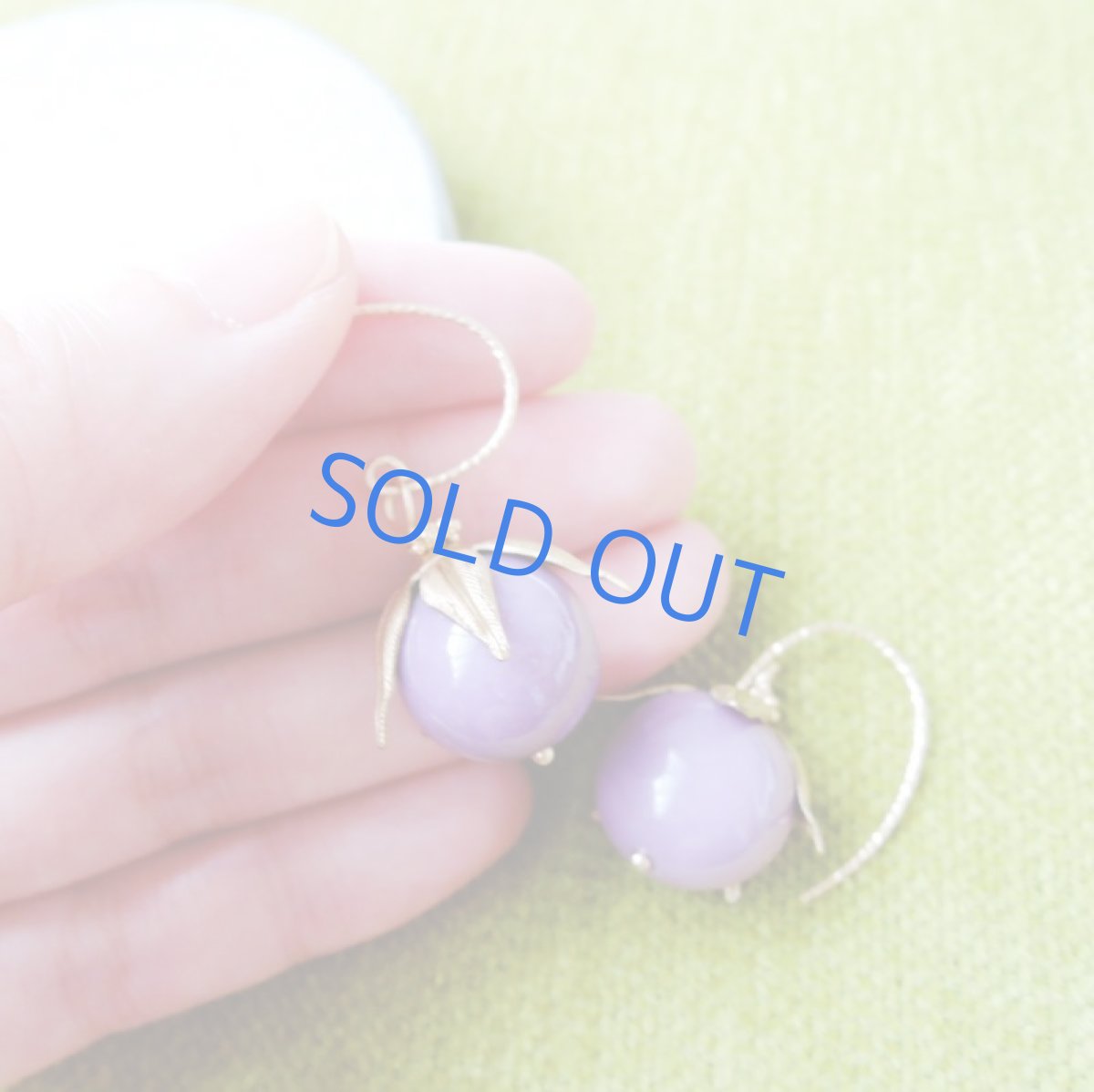 画像3: 【イヤリング変更可・限定数のみ】木の実 AAA フォスフォシデライト 大粒丸玉 14kgfピアス (3)