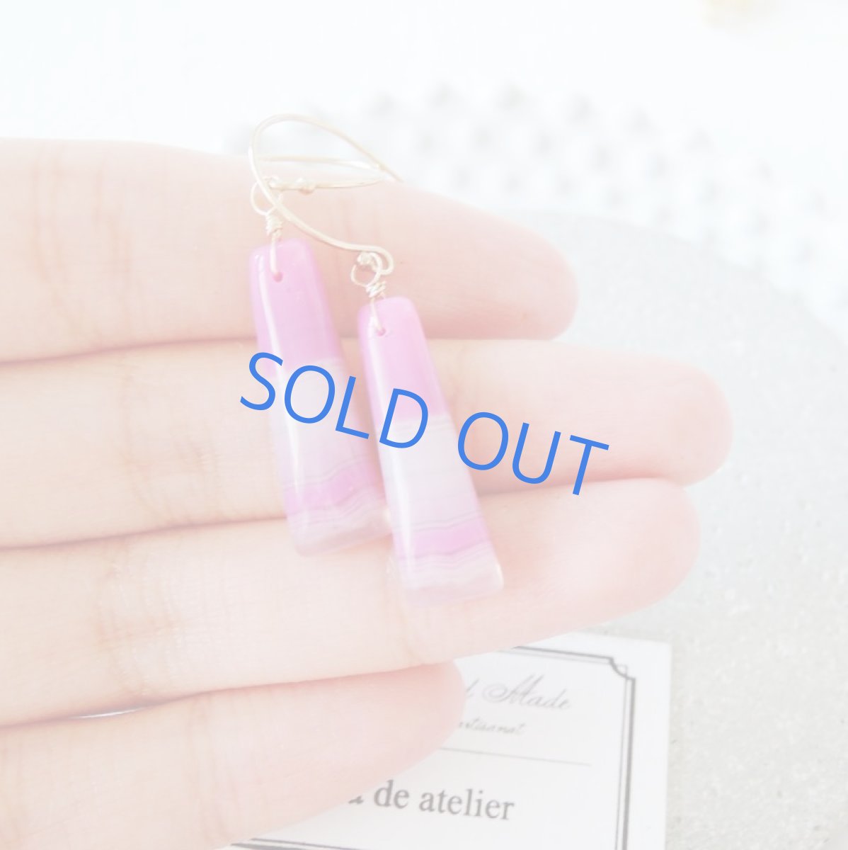 画像3: 【1点もの・イヤリング変更可】ピンク ボツワナアゲート サンカク 14kgfピアス (3)