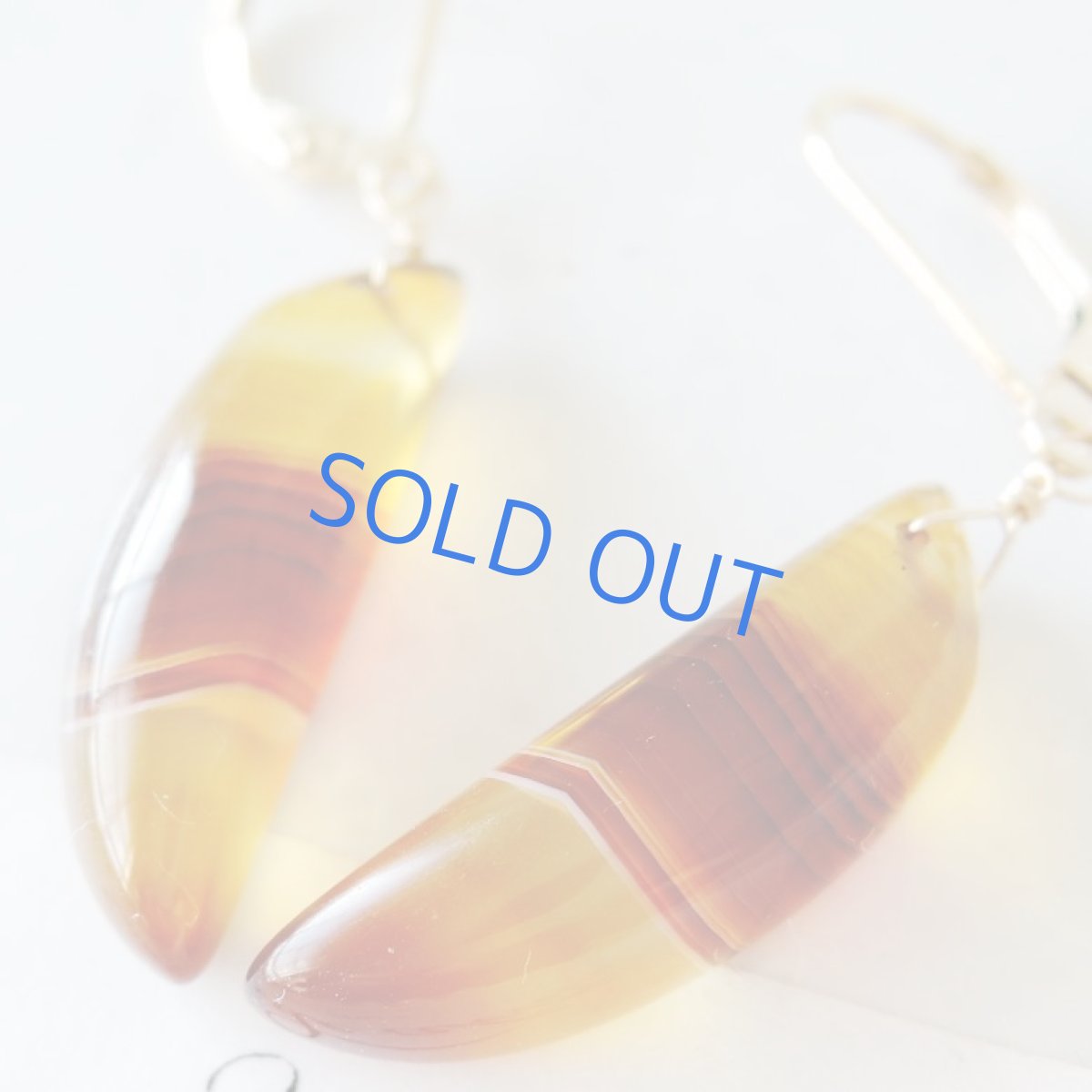 画像4: 【1点もの・イヤリング変更可】三日月 ボツワナアゲート フレンチバックフック14kgfピアス (4)