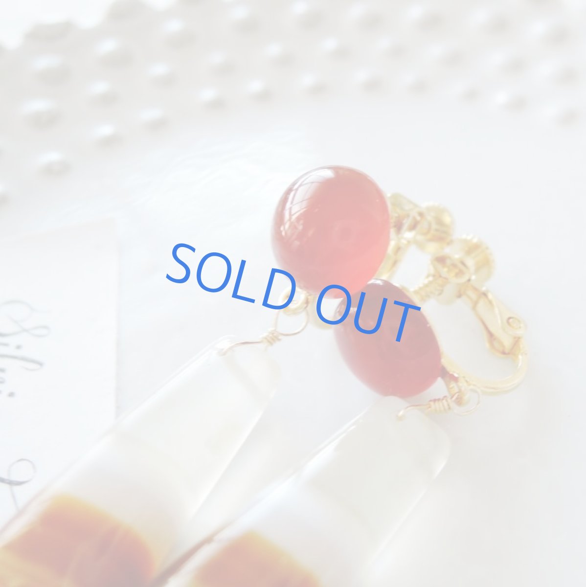 画像4: 【1点のみ・ピアス変更不可】キャラメルマキアート ボツワナアゲート レッドアゲート ゴールドイヤリング (4)