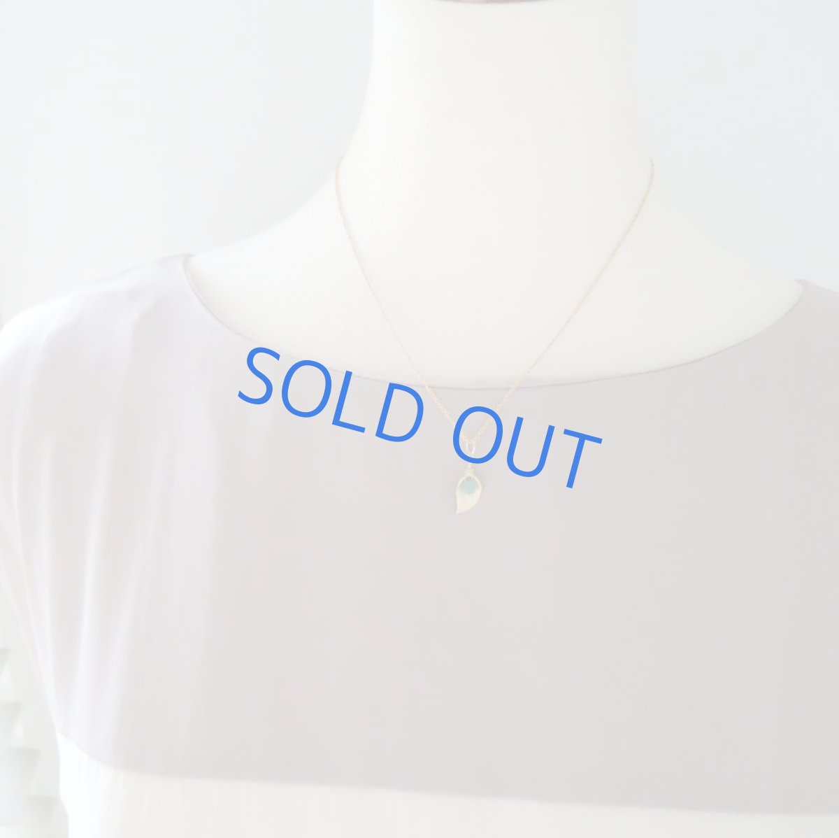 画像6: 【限定２】ブルーエチオピアンオパール　＆真鍮製　カラーペタル　14kgf約40cmネックレス (6)