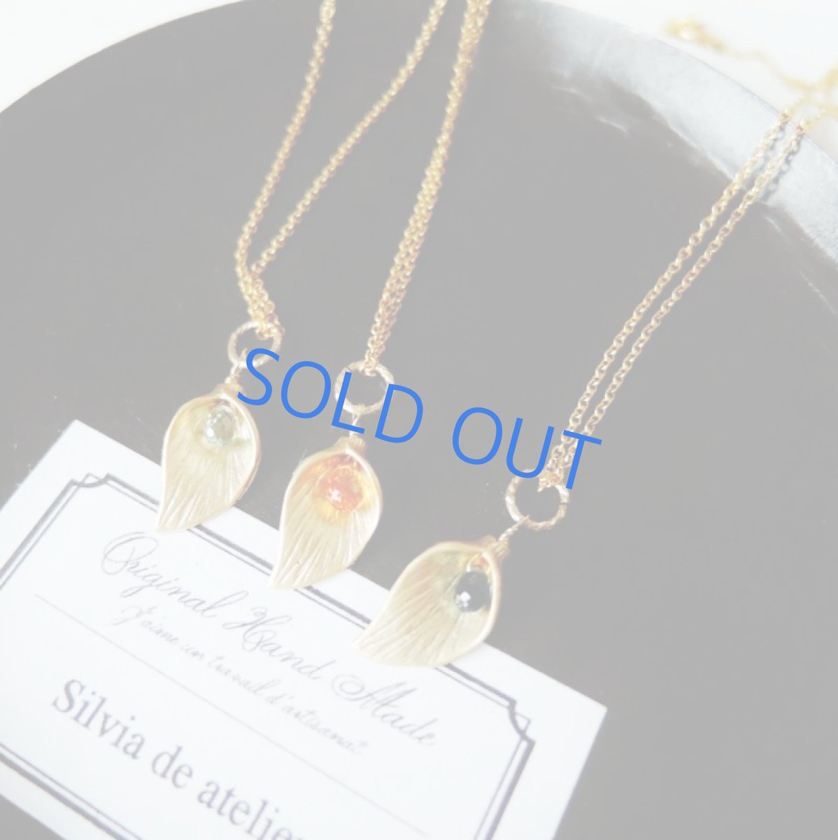 画像4: 【残り1】グリーンサファイア ドロップ&真鍮製 カラーペタル 14kgf約40cmネックレス (4)