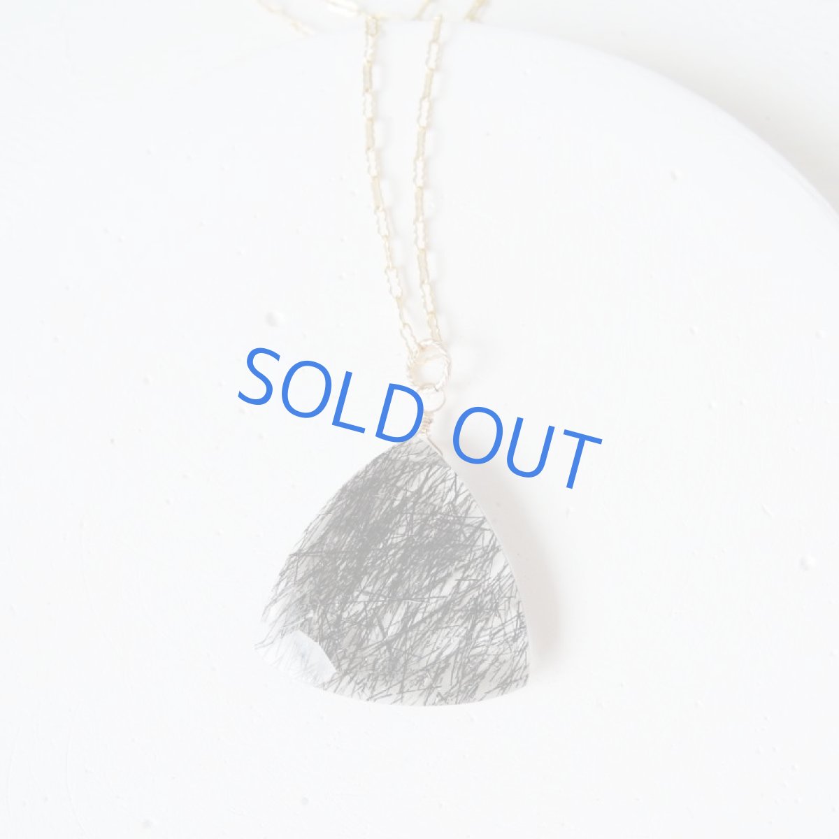 画像3: 【1点もの】ブラックルチルトルマリンインクォーツ　大粒サンカク　14kgf約50cmネックレス (3)