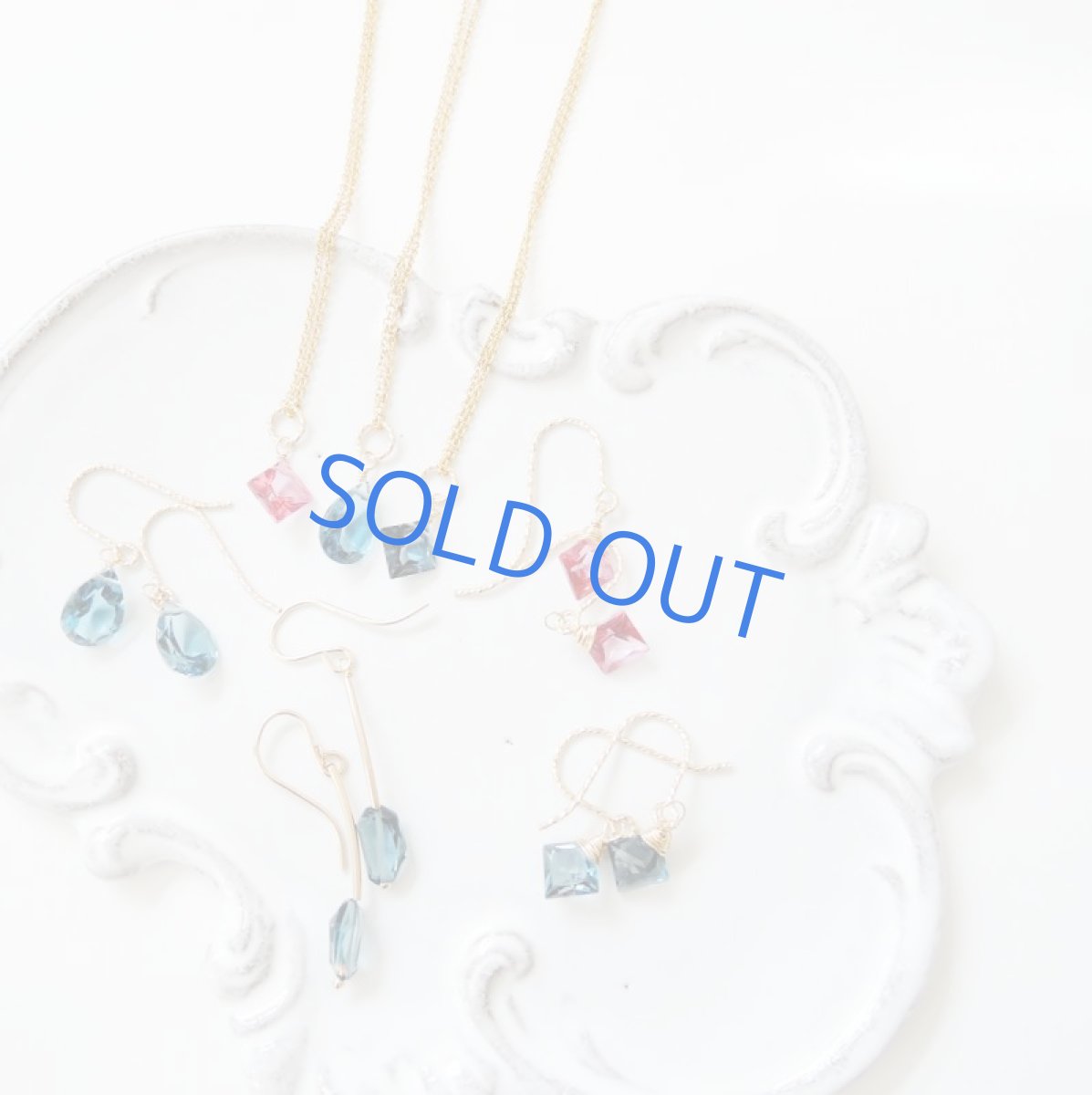 画像7: 【在庫僅少・金具変更可】４A　ロンドンブルートパーズ　プリンセスカット　8mmサイズ　14kgfフックピアス (7)