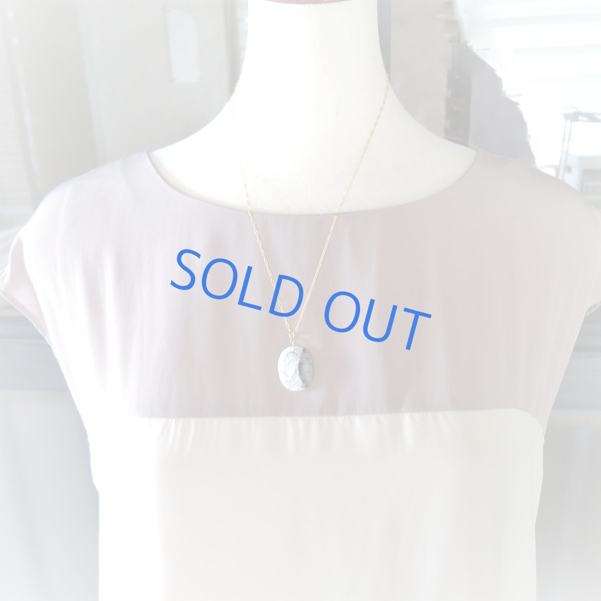 画像6: 【残り1・左側の粒】大粒　デンドリティックオパール　オーバル型　約50cm14kgfネックレス (6)