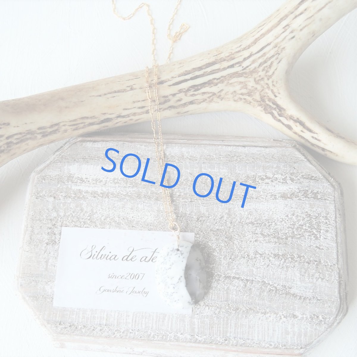 画像4: 【残り1・左側の粒】大粒　デンドリティックオパール　オーバル型　約50cm14kgfネックレス (4)