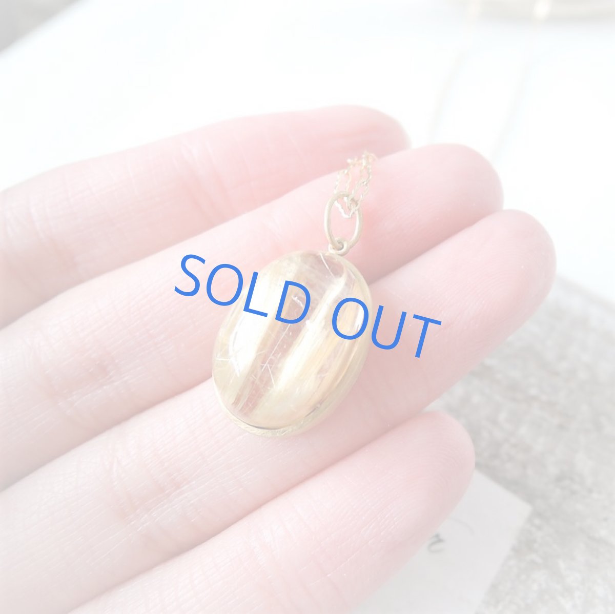 画像4: 1点もの　ブラジル産タイチンルチルクォーツ　マットフレームペンダント　14kgf約50cmネックレス (4)