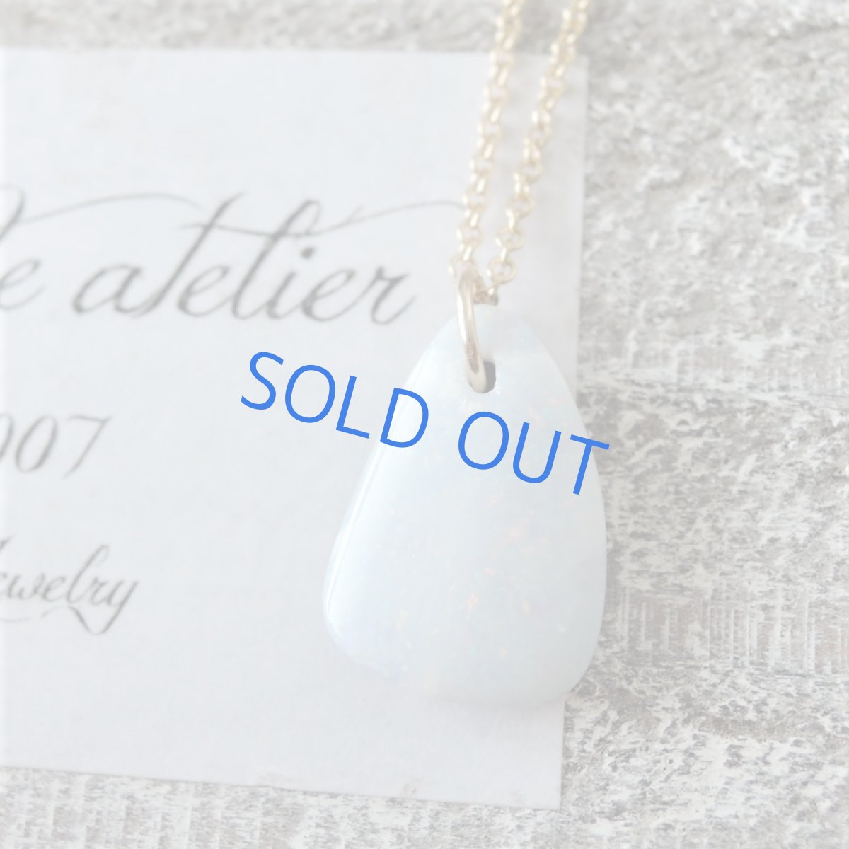 画像2: 【1点もの・E】オーストラリア産 ホワイトファイアオパール タブレット 約40センチ14kgfチェーンネックレス (2)