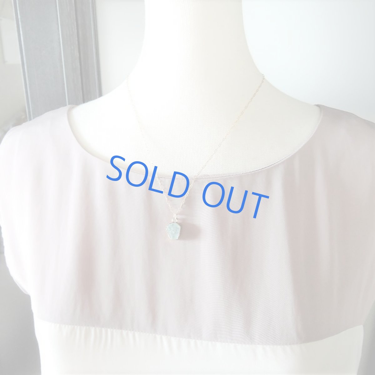 画像7: 【1点もの・C虹入り】大粒 アクアマリン 原石フレームストーン 14kgfネックレス約50cm (7)