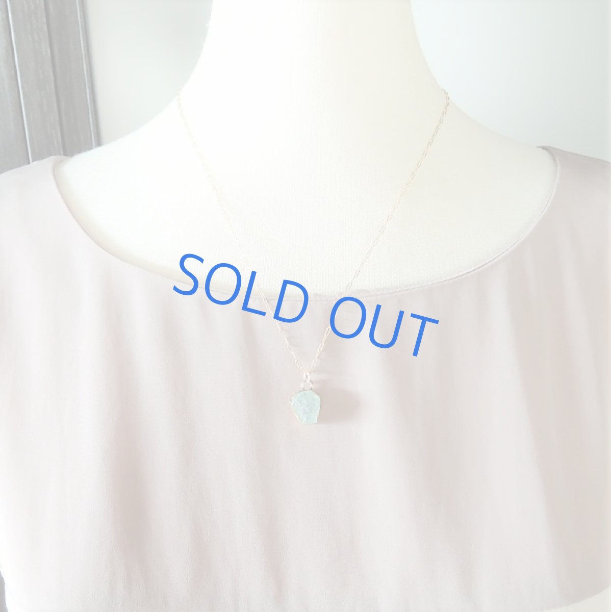 画像8: 【1点もの・C虹入り】大粒 アクアマリン 原石フレームストーン 14kgfネックレス約50cm (8)