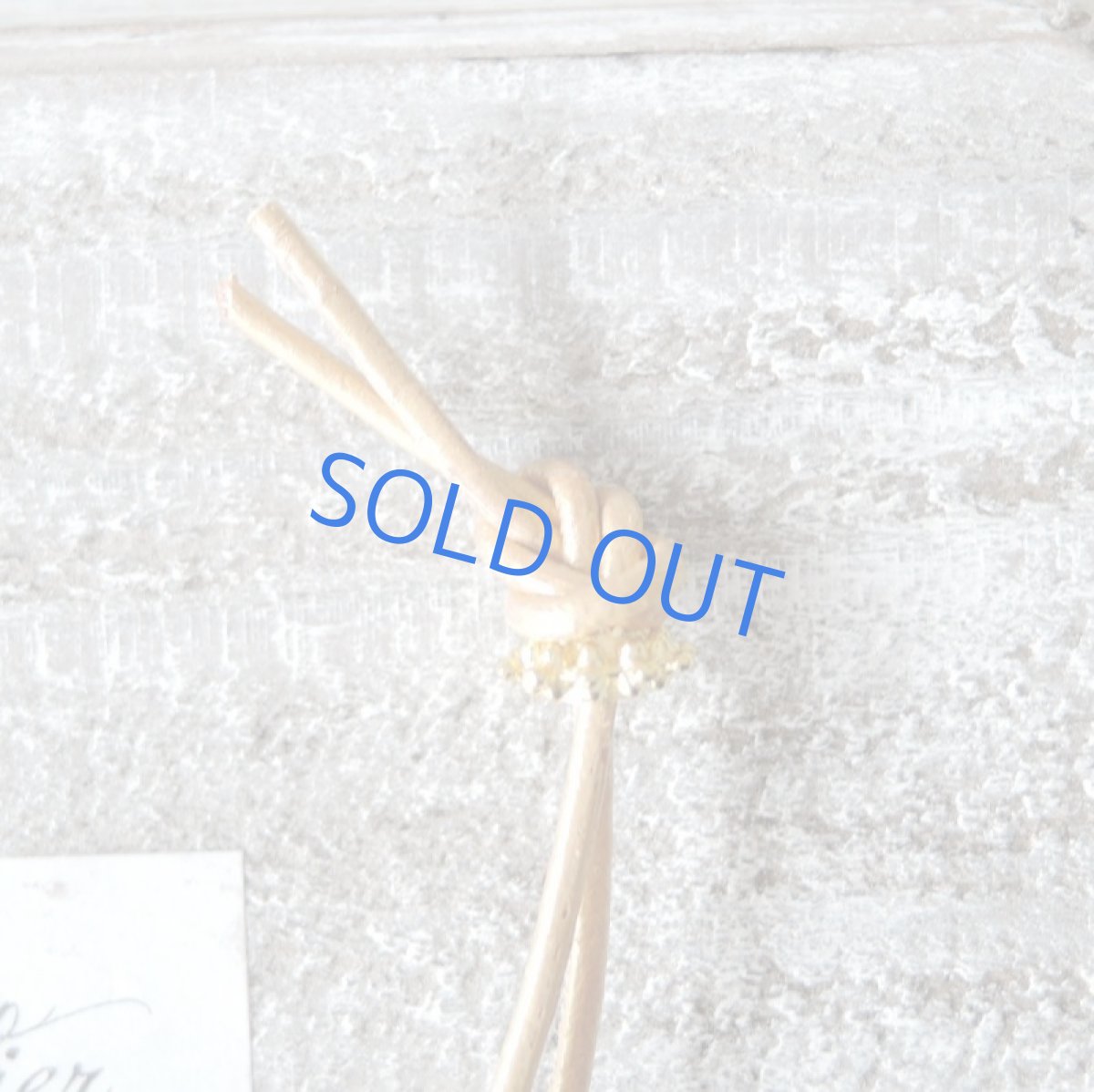 画像11: 【各1点もの・SELECT】超大粒 天然ブルーカルセドニー ゴールド革コードネックレス (11)