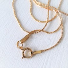 画像9: 半額SALE【１点もの・超大粒変形B】桜風　ピンク　ソーラークォーツ　約70cm　14kgfストリングスネックレス (9)