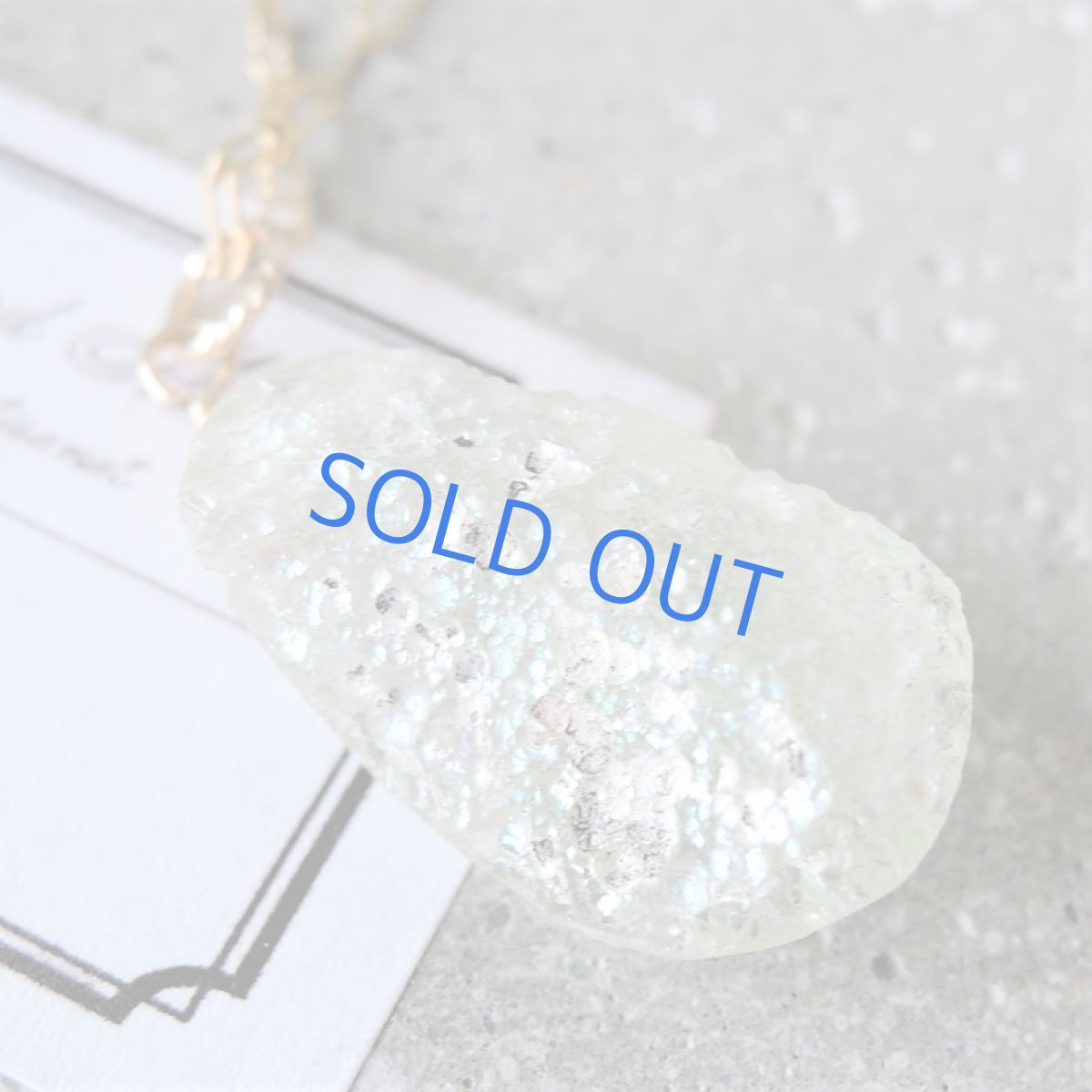 画像2: 【1点もの・ホワイトF】希少! 古代ローマングラス カケラ 14kgf約50cmチェーンネックレス (2)