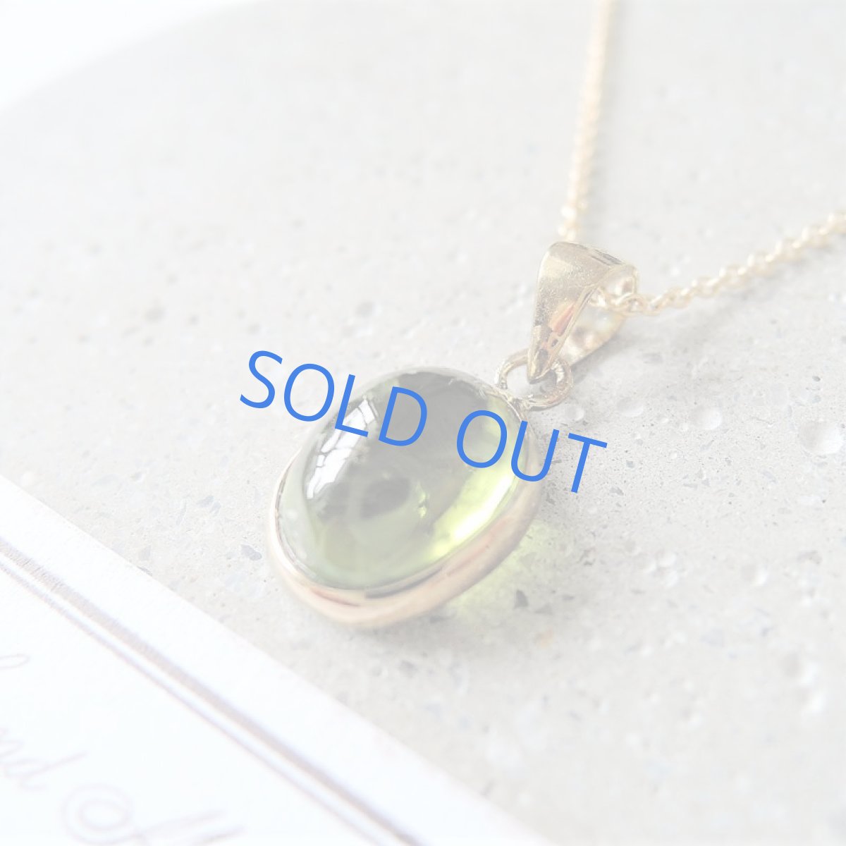 画像6: 【訳あり1点のみ・クラック】ペリドット　大粒カボション　オーバルフレーム　約40cm　14kgfネックレス (6)