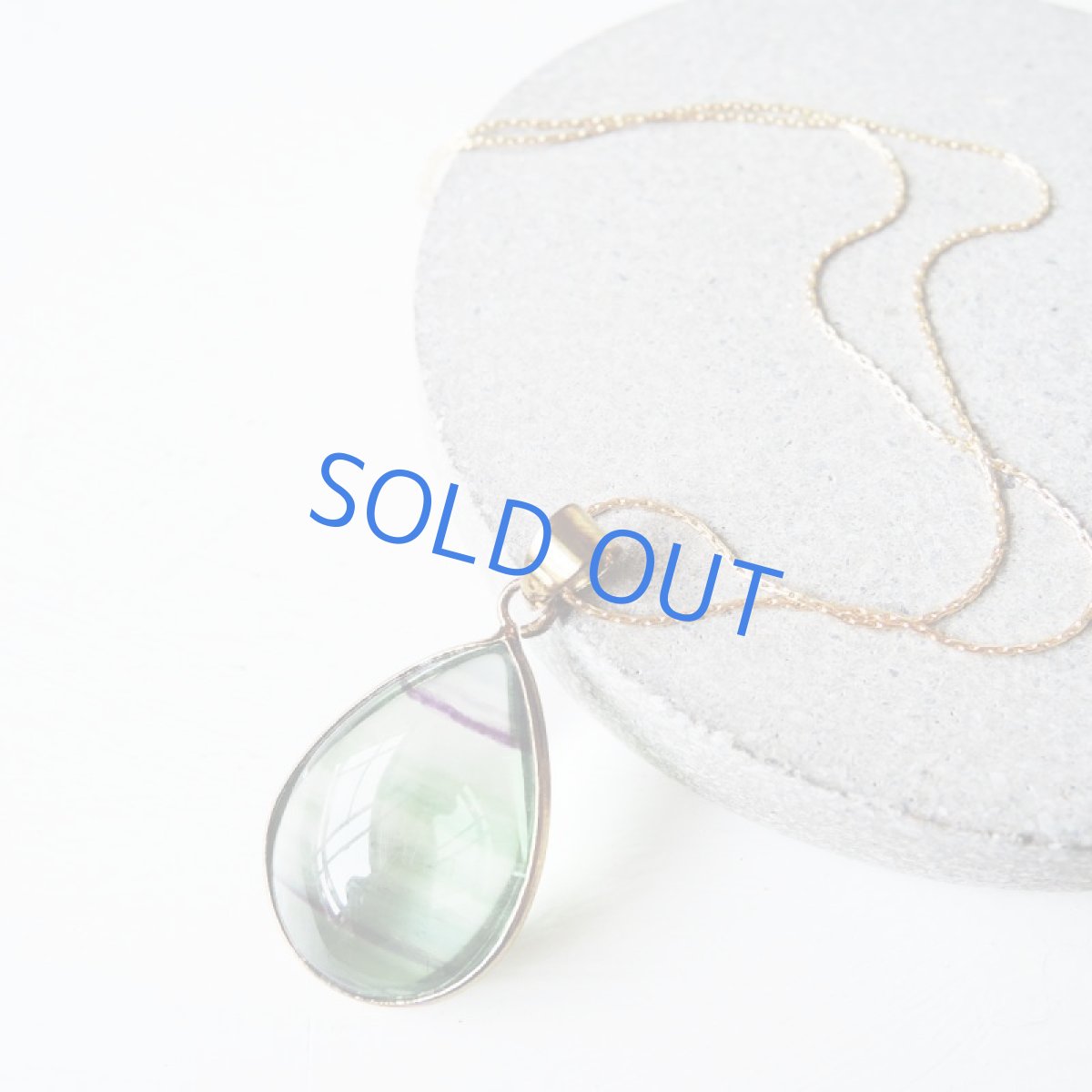 画像4: 【1点もの・C】レア！大粒　マルチカラーフローライト　スムース滴型　ネックレス　14KGFネックレス50cm (4)