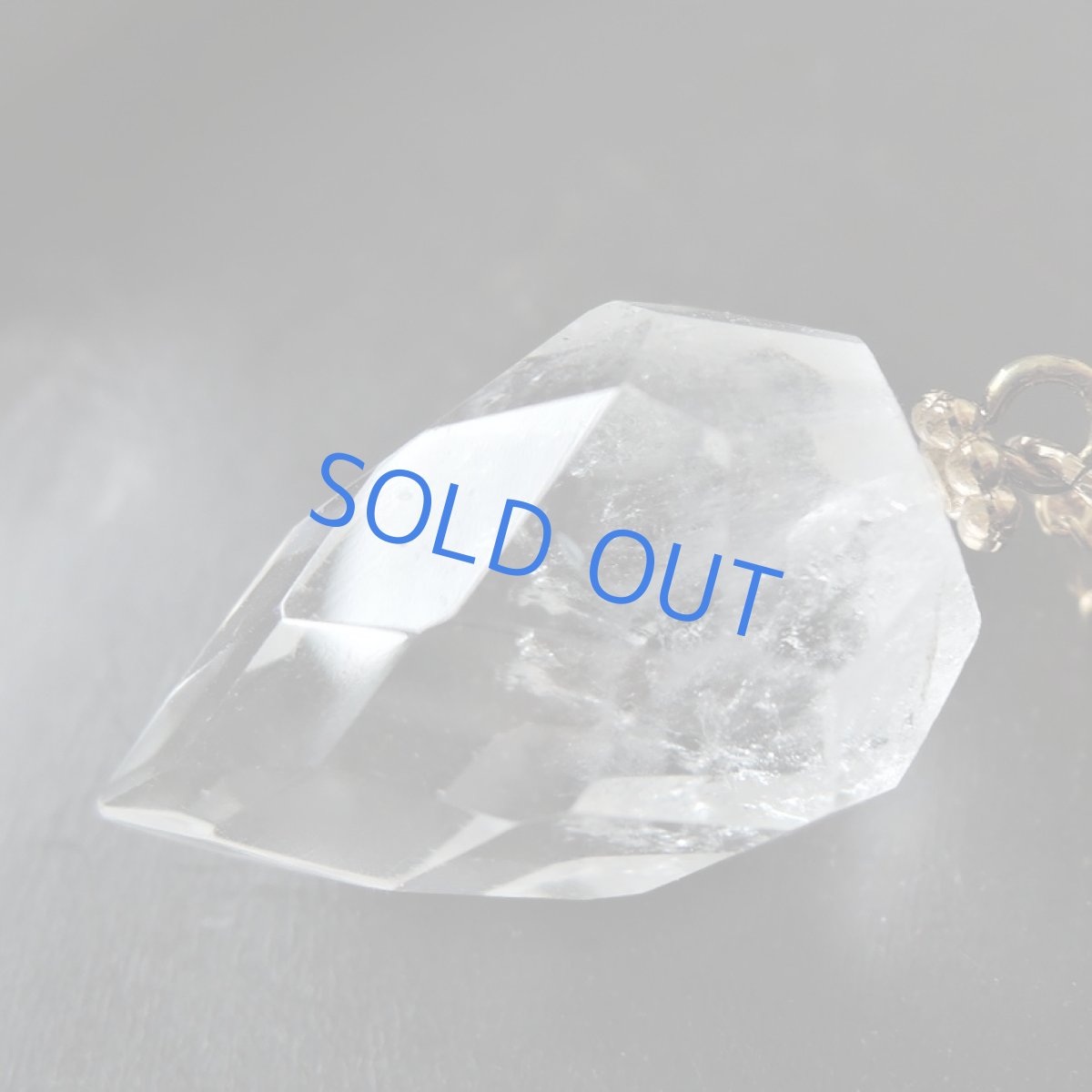 画像3: 【1点もの・ゴールド】希少石!大粒 ヒマラヤンクリスタル ペンデュラム  14KGFネックレス50cm (3)