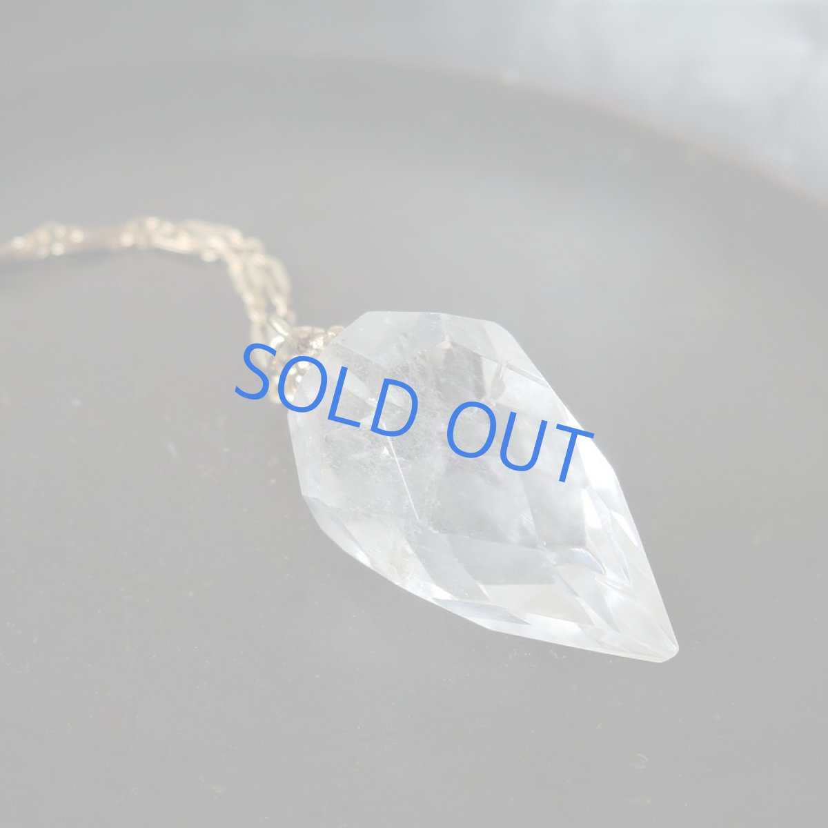 画像4: 【1点もの・ゴールド】希少石!大粒 ヒマラヤンクリスタル ペンデュラム  14KGFネックレス50cm (4)