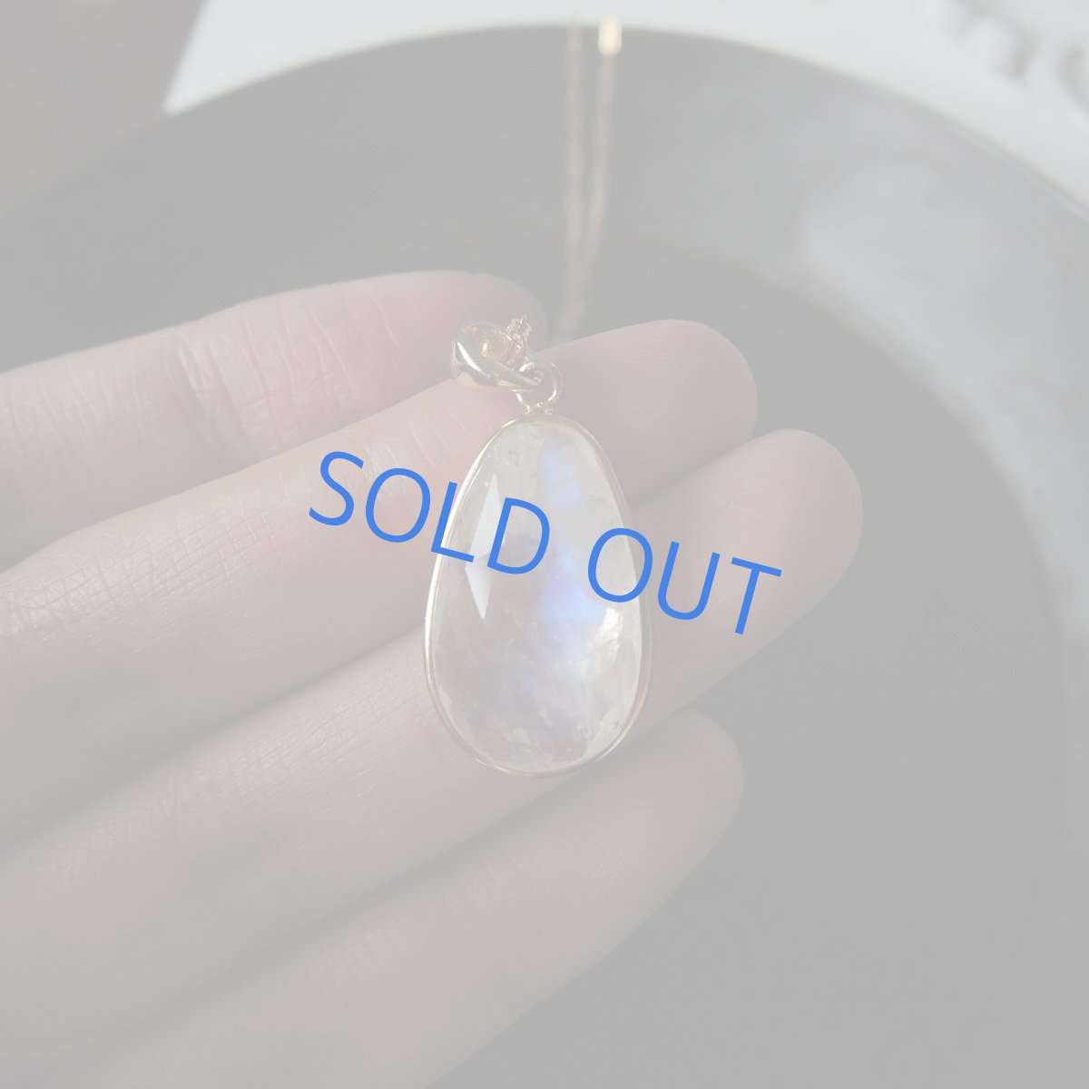 画像2: 【1点もの・LL】AAA　レインボームーンストーン　フリーフォーム　　14KGFネックレス50cm (2)