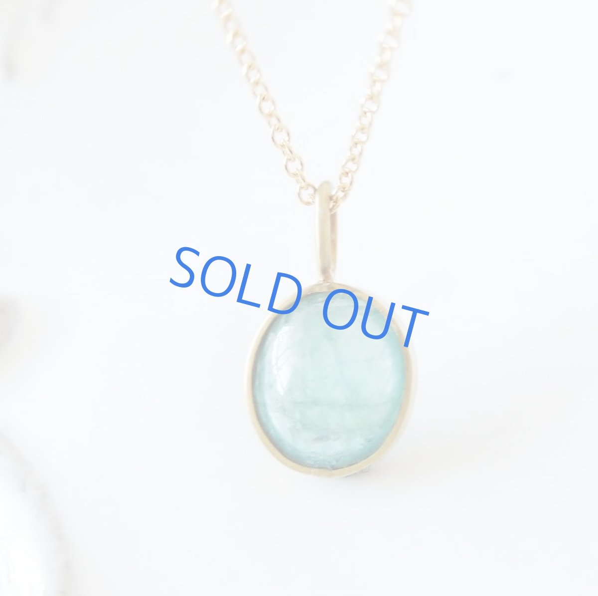 画像2: 【1点もの・D】世界十指の希少石　AAA　グランディディエライト　オーバルフレーム　14KGFネックレス40cm (2)