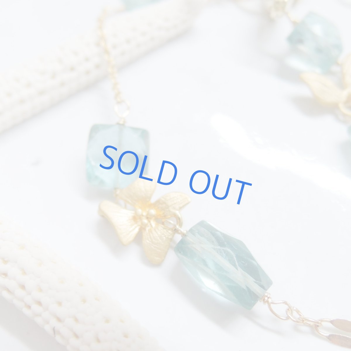 画像2: 【1点もの・アニバーサリー12th】ブルーグリーンアパタイト ゴールドブレスレット (2)