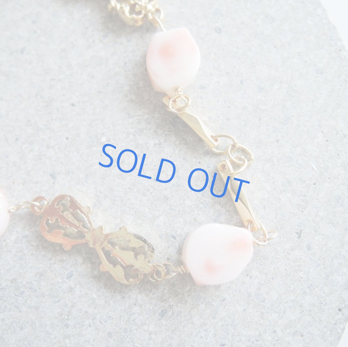 画像2: 【1点もの・アニバーサリー12th】天然ピンクコーラル ゴールドブレスレット (2)