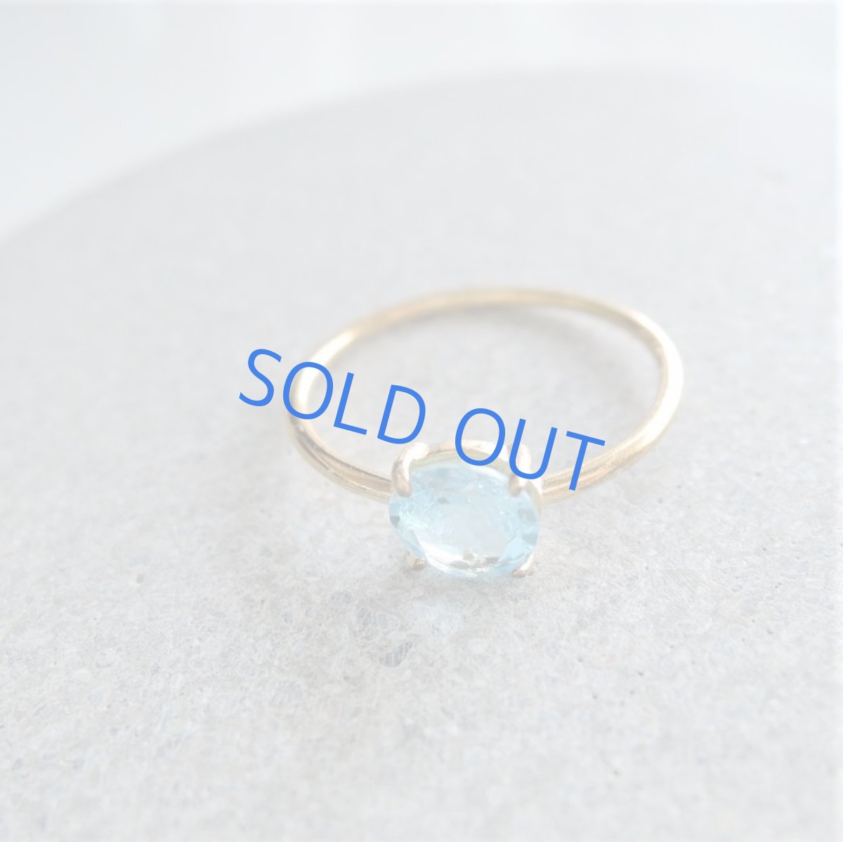 画像2: 【1点もの・アニバーサリー】13号 スイスブルートパーズ ゴールドリング (2)