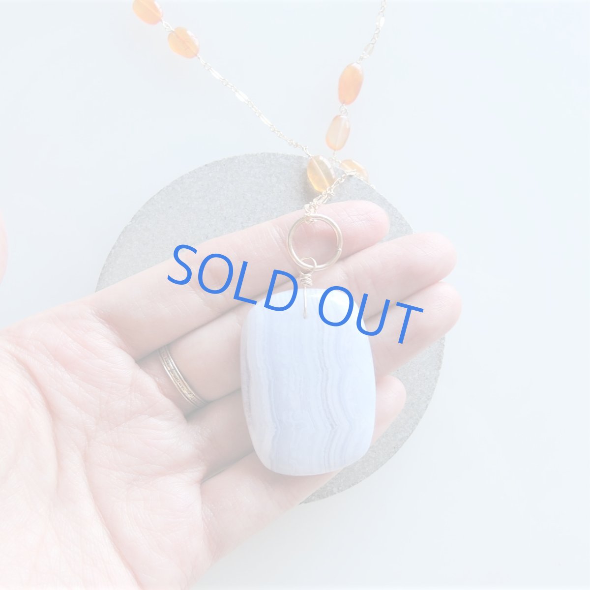 画像2: 【1点もの・C】超大粒ブルーレースアゲート　カーネリアン　14kgfチェーン約76cm (2)