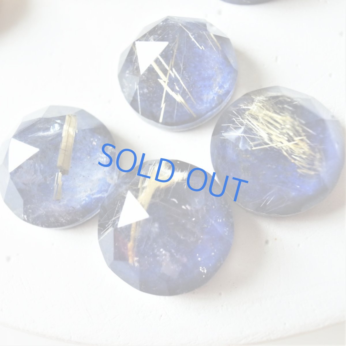 画像4: 【イヤリング変更可】タイチン風　流星ルチル　と　夜空ラピス　ラウンド　14KGFピアス (4)