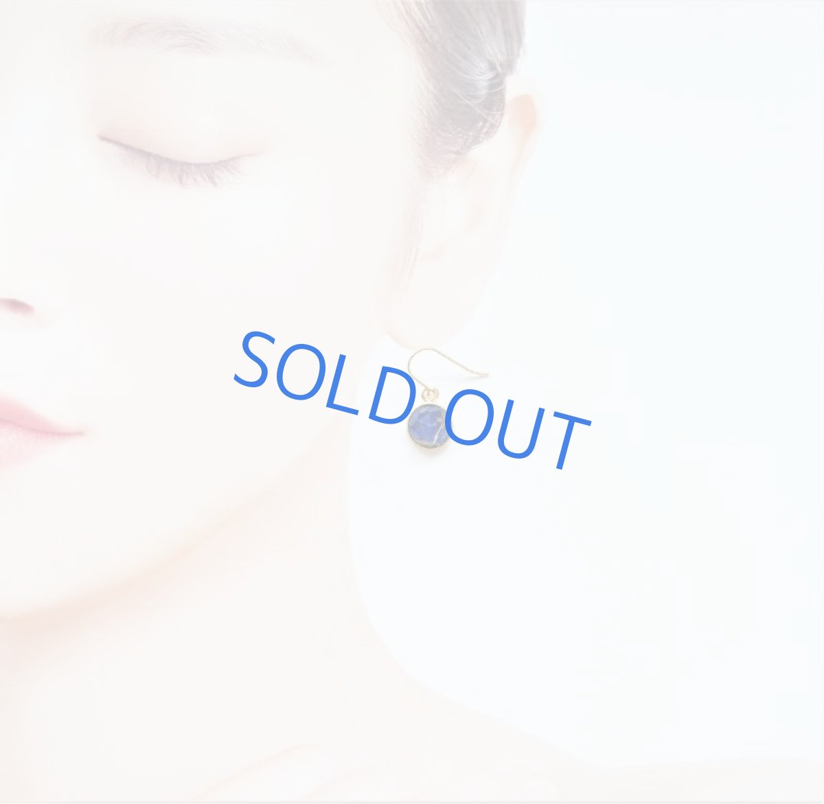 画像7: 【イヤリング変更可】タイチン風　流星ルチル　と　夜空ラピス　ラウンド　14KGFピアス (7)