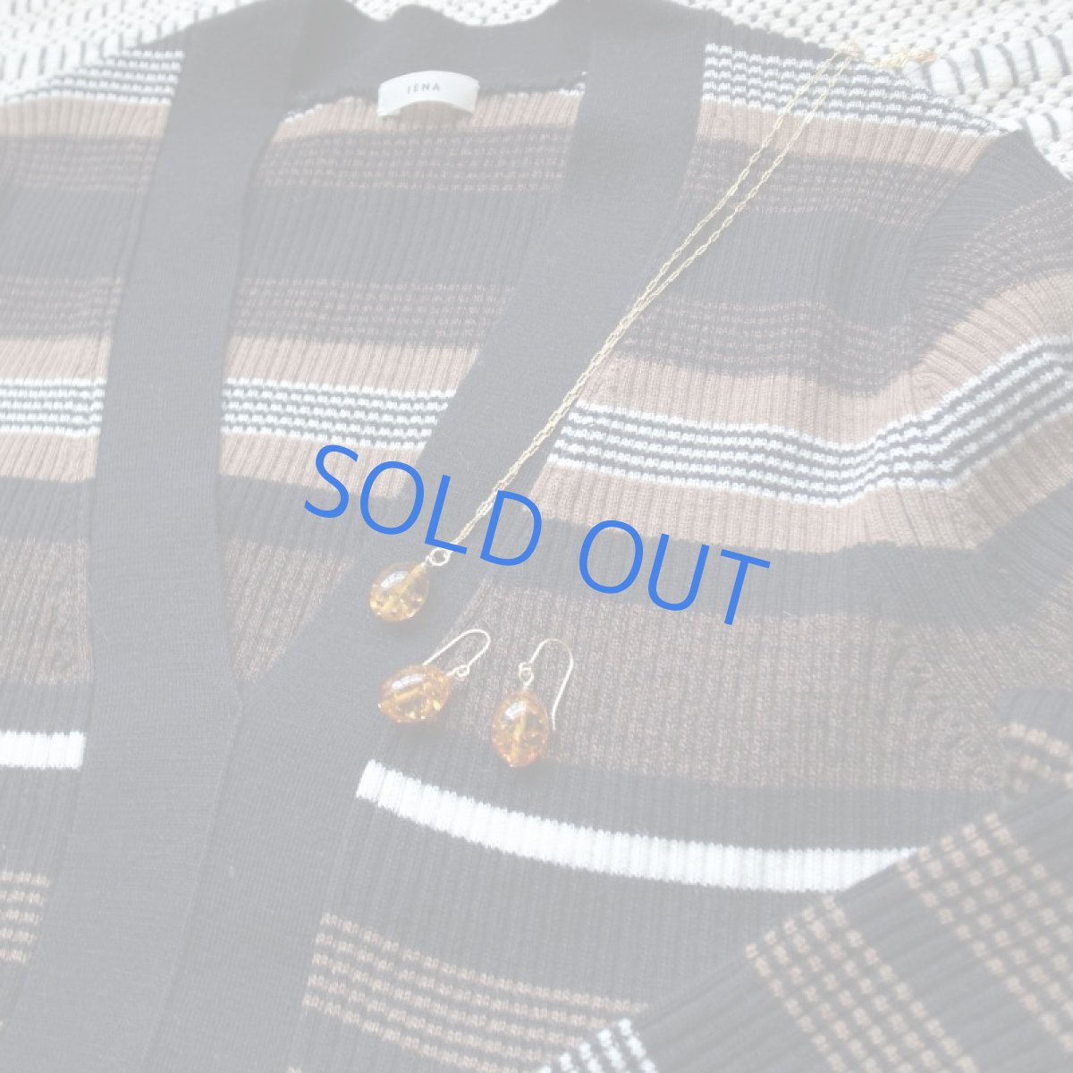 画像9: 残り1　大粒　バルティックアンバー(琥珀）オーバルドロップ　一粒　14kgf50cmネックレス (9)