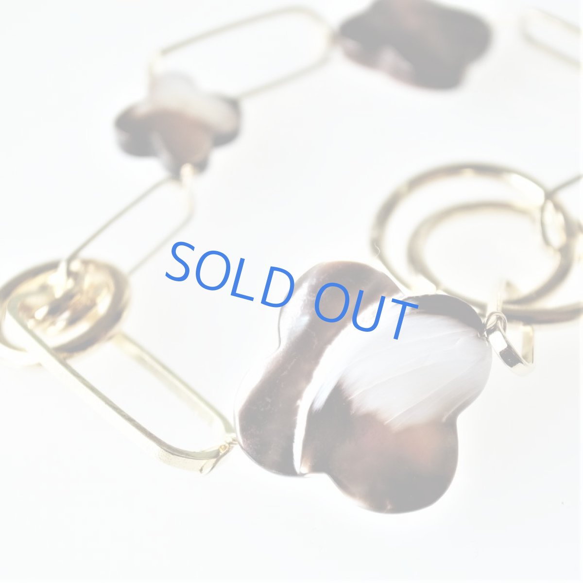 画像3: 半額SALE【残り1】大粒　ブラウンシェル　フラワー　ゴールドチェーンブレスレット (3)