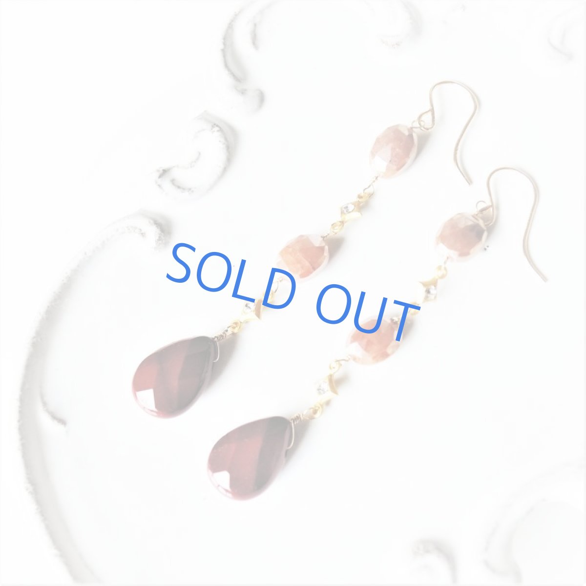 画像6: 【イヤリング変更可・残り1】ベージュムーンストーン　＆　ムーアカイト　14kgfフックピアス  (6)