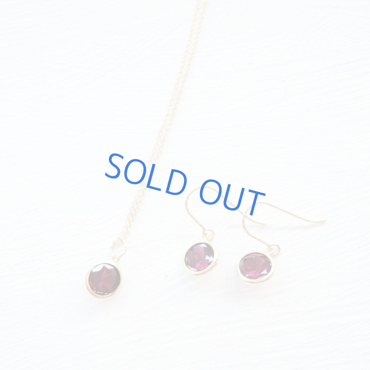 画像7: 【残り１・イヤリング変更可】葡萄色　宝飾用ルースAAA　8mmラウンドジェム　ロードライトガーネット　14kgfピアス (7)