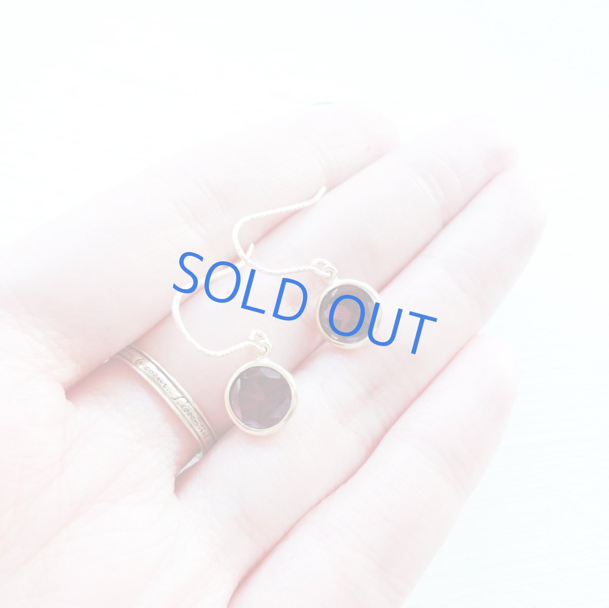 画像4: 【残り１・イヤリング変更可】葡萄色　宝飾用ルースAAA　8mmラウンドジェム　ロードライトガーネット　14kgfピアス (4)