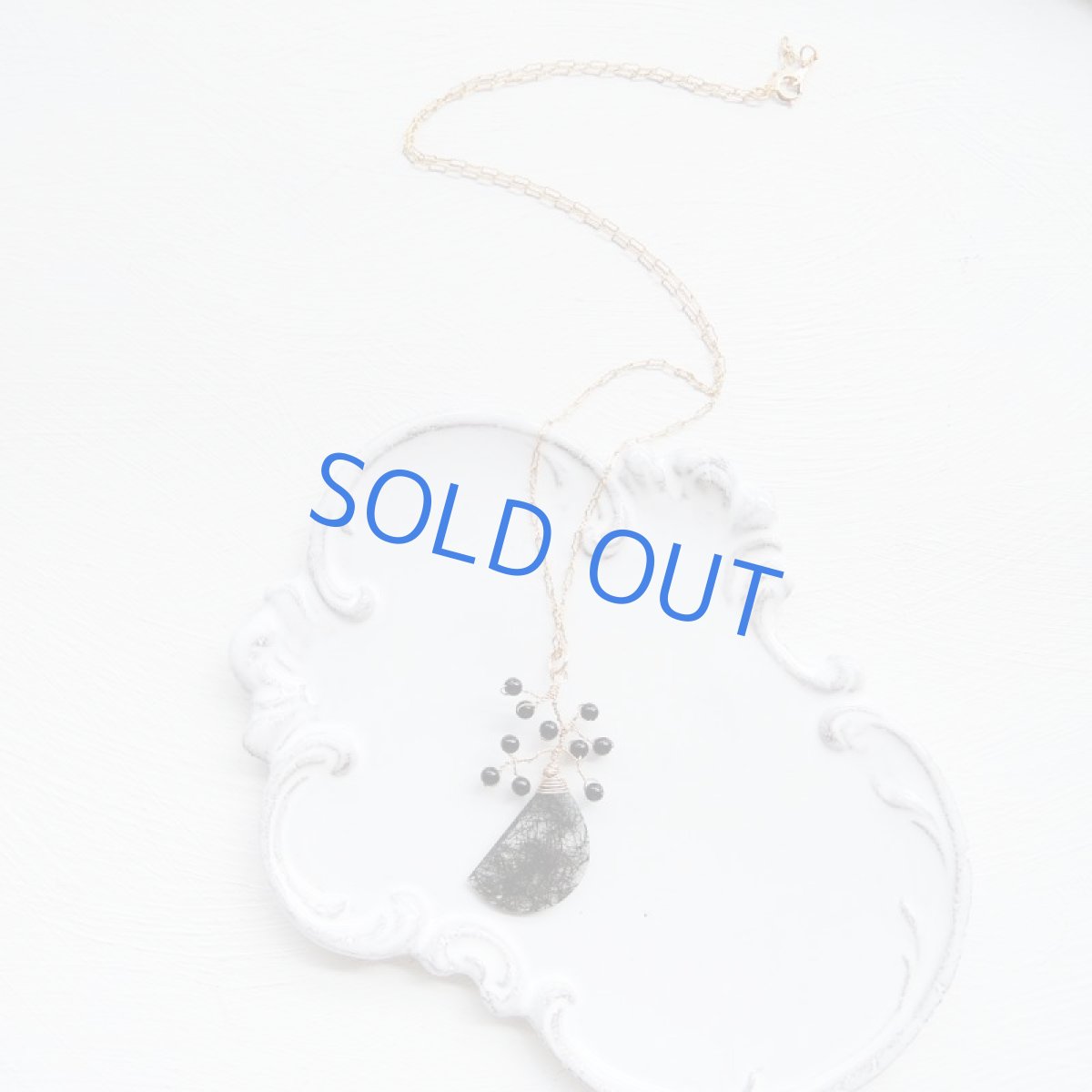 画像4: 【1点もの】ブラックトルマリンクォーツ　デザインチャーム　14KGFミディアムネックレス (4)