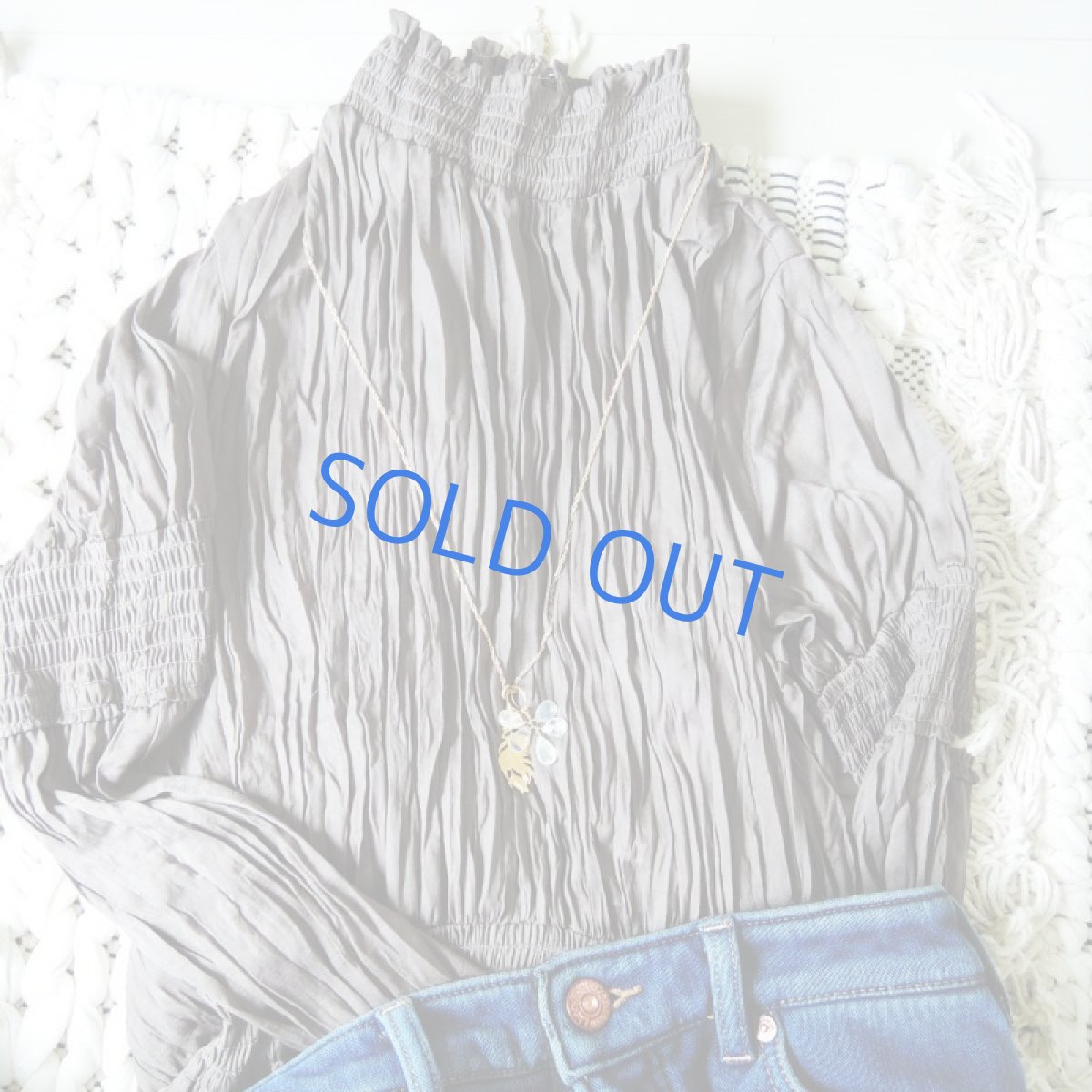 画像5: I・Eさま専用！レインボームーンストーンチャーム付き　フェザー　ロングネックレス (5)