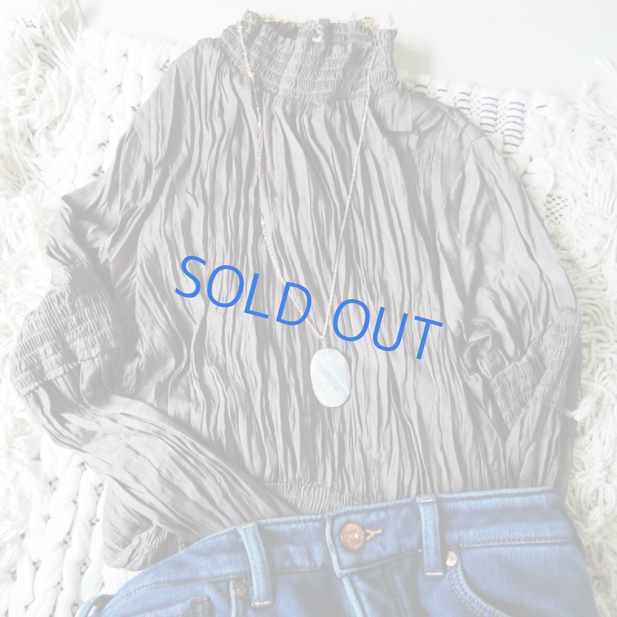 画像4: 【1点もの・A】希少石　超大粒　ブルーシェライト（シーライト）　ゴールドロングネックレス (4)