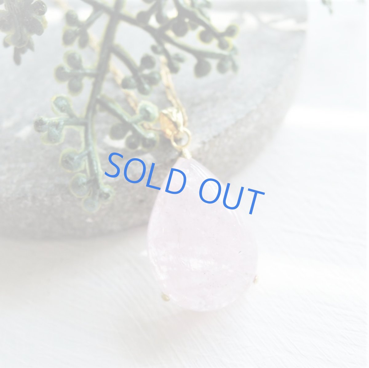 画像2: 【1点もの・C】桜ピンク　大粒　ピンクアクアマリン（モルガナイト）　つるりん滴型　約50cm14kgfネックレス (2)