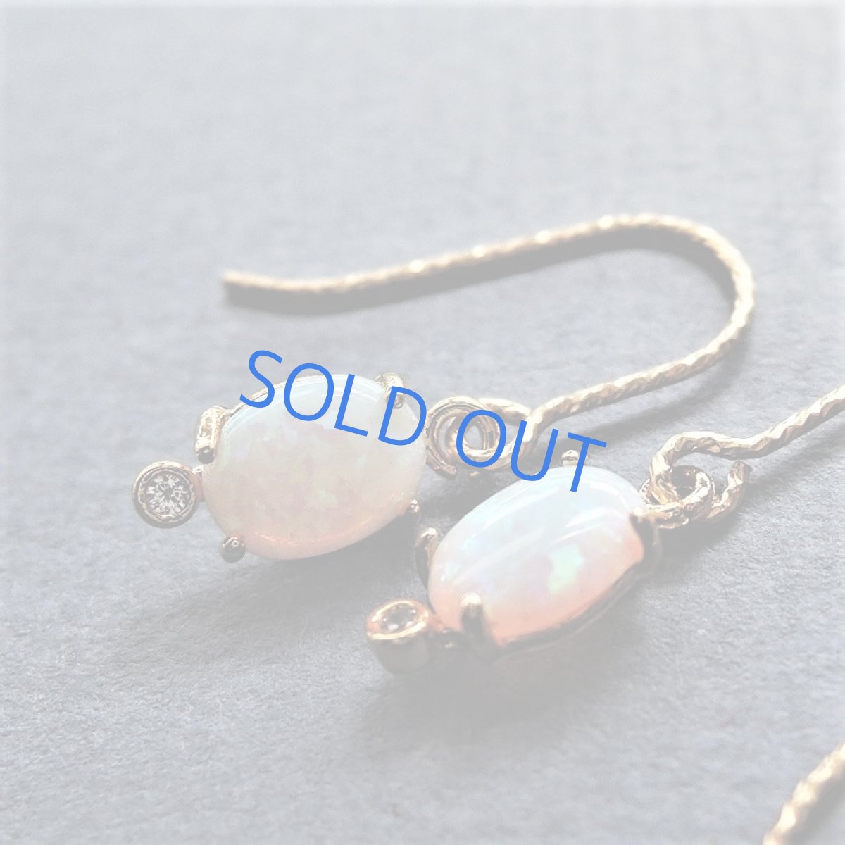 画像4: 【残り1・イヤリング変更可】オパールガラス　ミニジルコニア付　14KGFフックピアス (4)