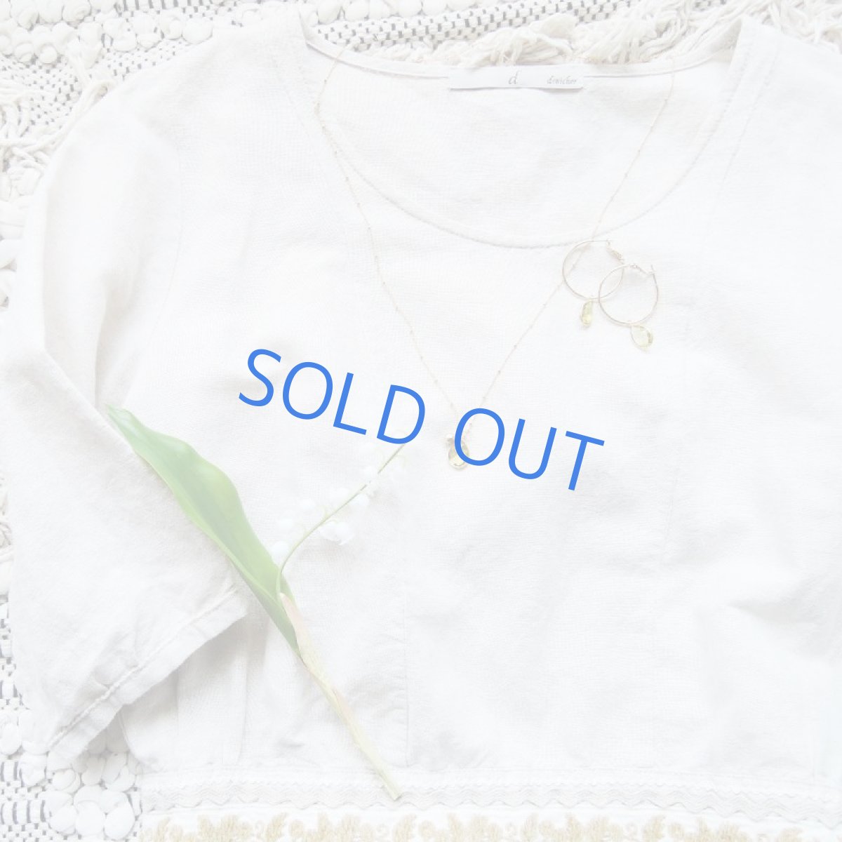 画像10: 【残り1・イヤリング変更可】グリーンゴールドレモンクォーツ　大粒ペアシェイプ　ゴールドフープ（チタンポスト） (10)