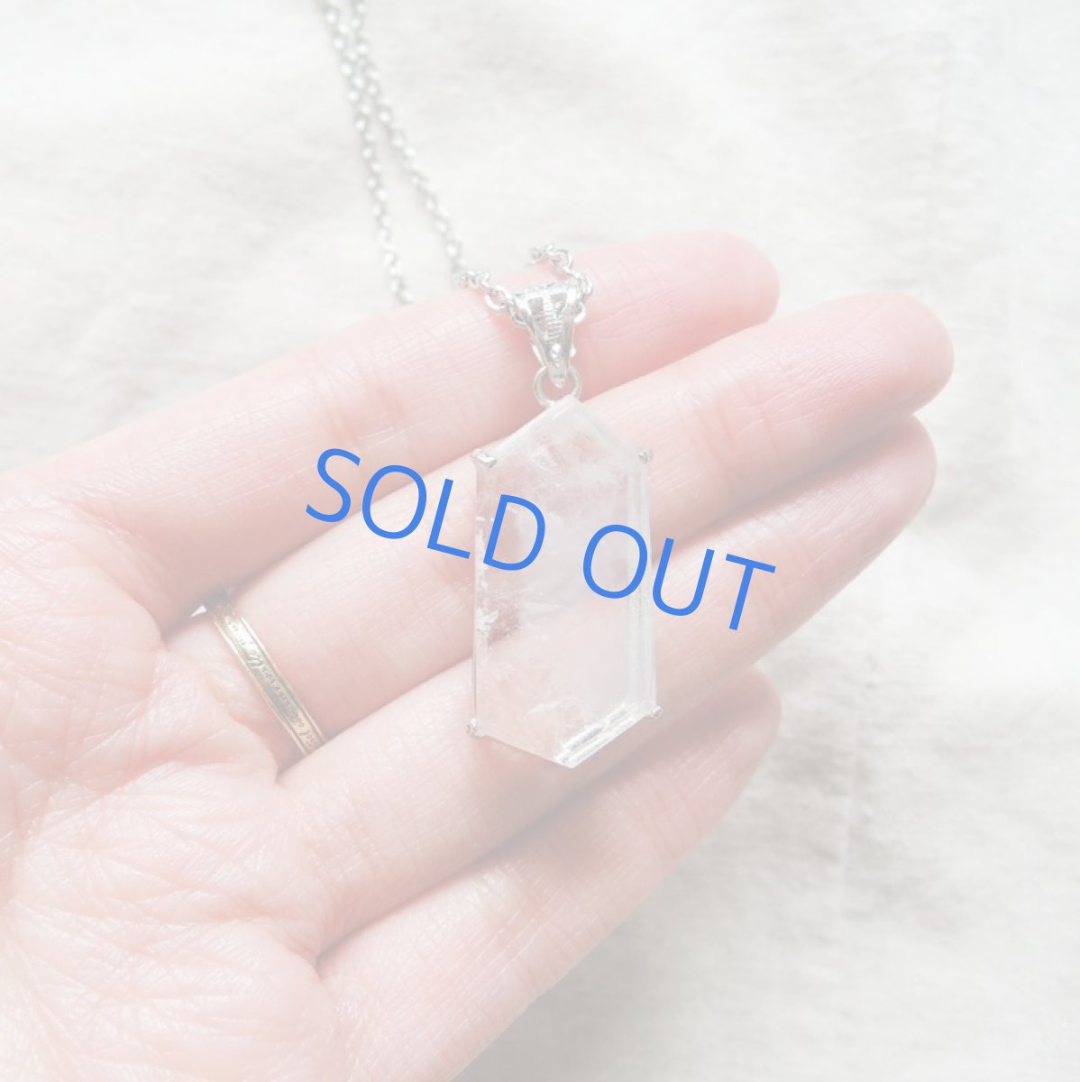 画像6: 【1点もの・C細長】エンジェルラダークォーツ　原石スライス　サージカルステンレスシルバー45＋5cmネックレス (6)