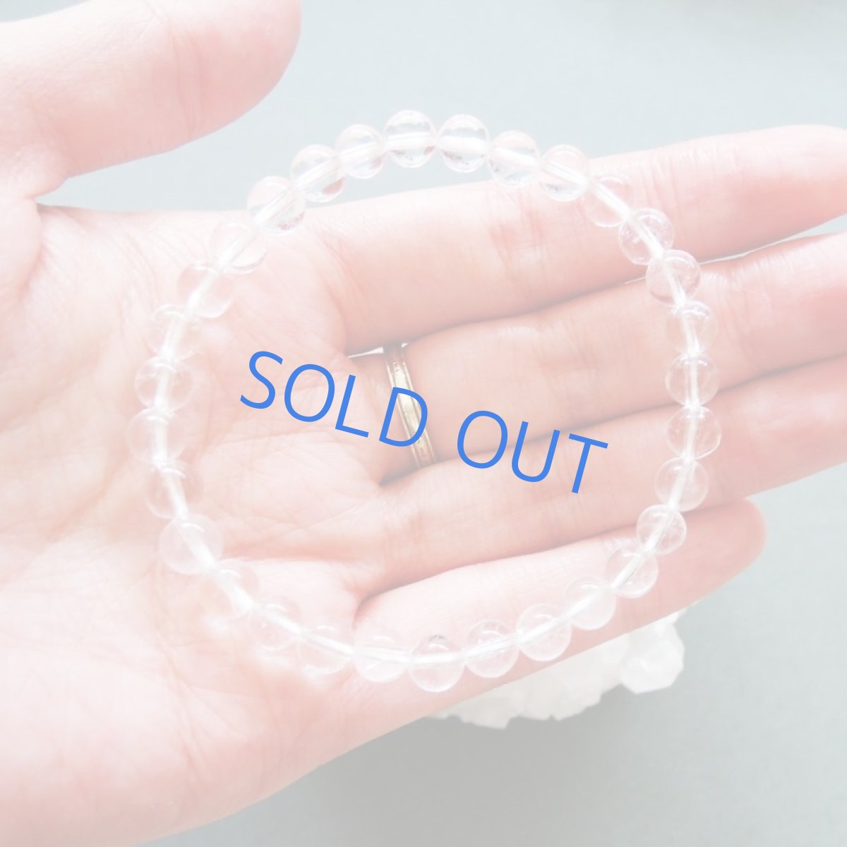 画像2: 【残り1・最強お守り】ヒマラヤ・マニカラン産 水晶6ミリ玉 天然石ブレスレット  (2)