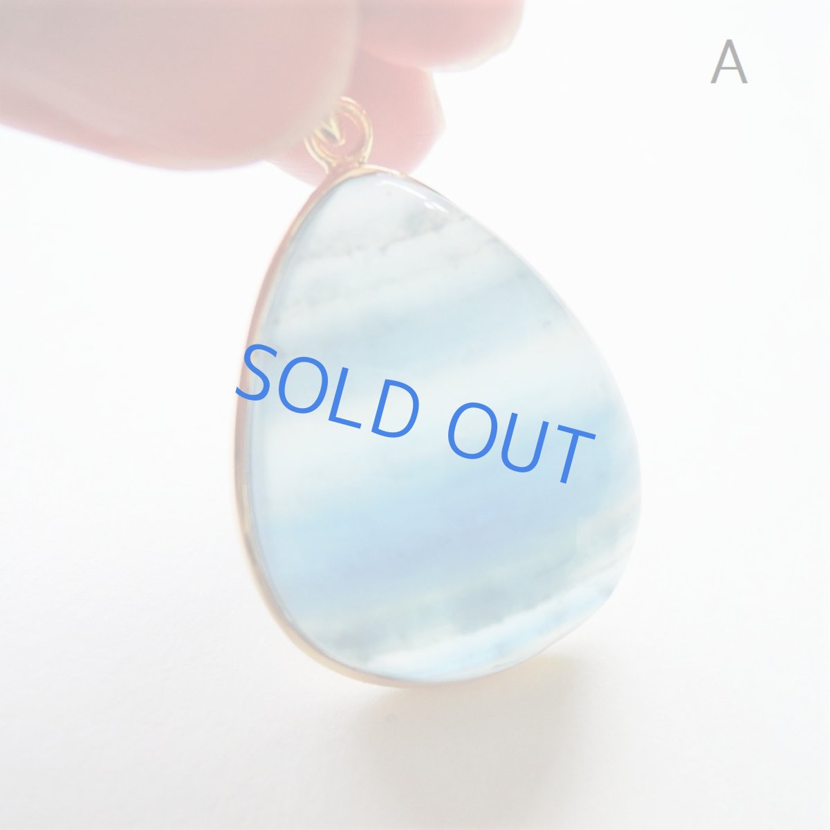 画像4: 【お届け粒D】天然ストライプ　超大粒　カルサイト　フレーム　革コードネックレス約85cm (4)