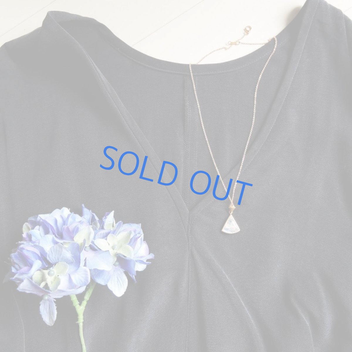 画像10: 【限定各１・残りAのみ】扇形　レインボームーンストーン　マットゴールドフレーム　14kgf40cm (10)