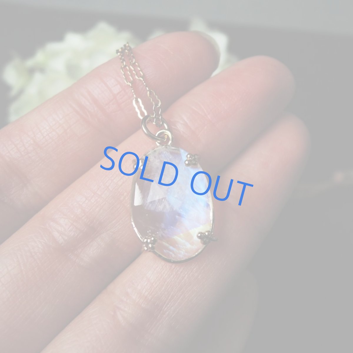 画像3: 【1点もの・オーバルF】飾り爪セット　AAA+　レインボームーンストーン　ルース　14KGFネックレス50センチ (3)