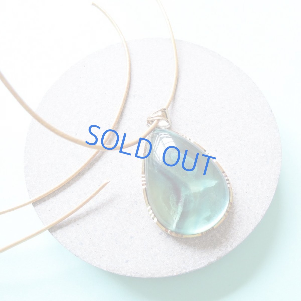 画像3: 【1点もの・セッティングD】超大粒　マルチフローライト　ペンダント　革コード約90センチネックレス (3)