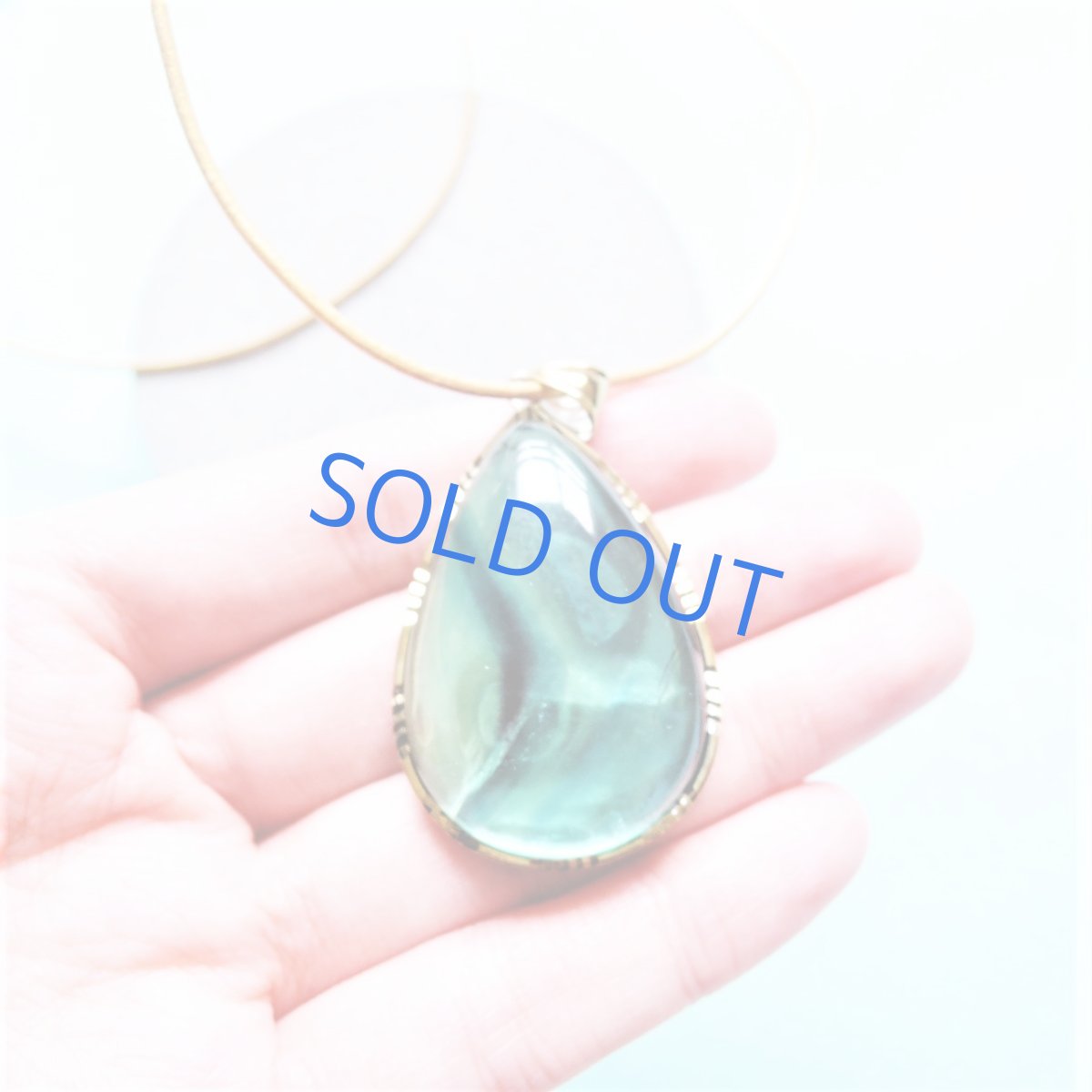 画像5: 【1点もの・セッティングD】超大粒　マルチフローライト　ペンダント　革コード約90センチネックレス (5)