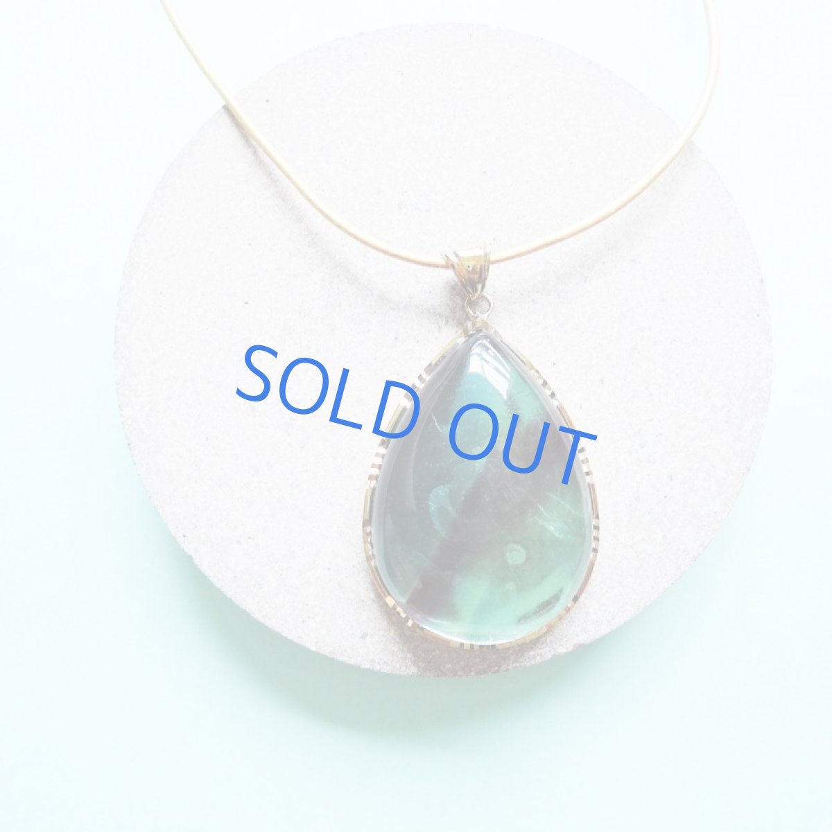 画像4: 【1点もの・セッティングA】超大粒　マルチフローライト　ペンダント　革コード約90センチネックレス (4)